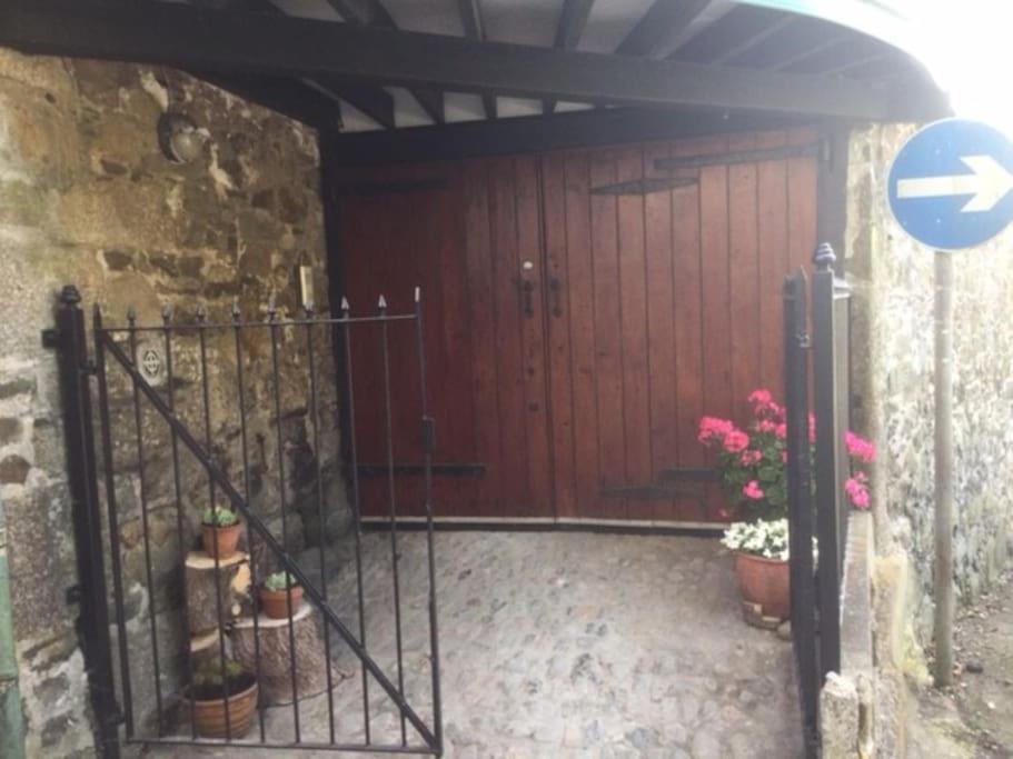 Historic School Room Helston Exterior foto